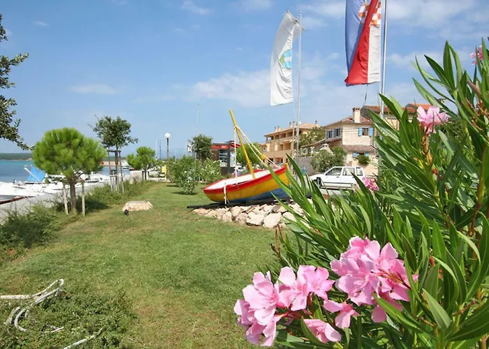 F-3 Apartament Klimno
